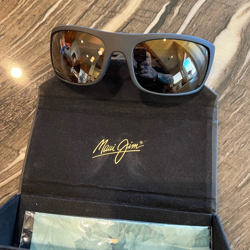 Maui Jim Peahi sunglasses